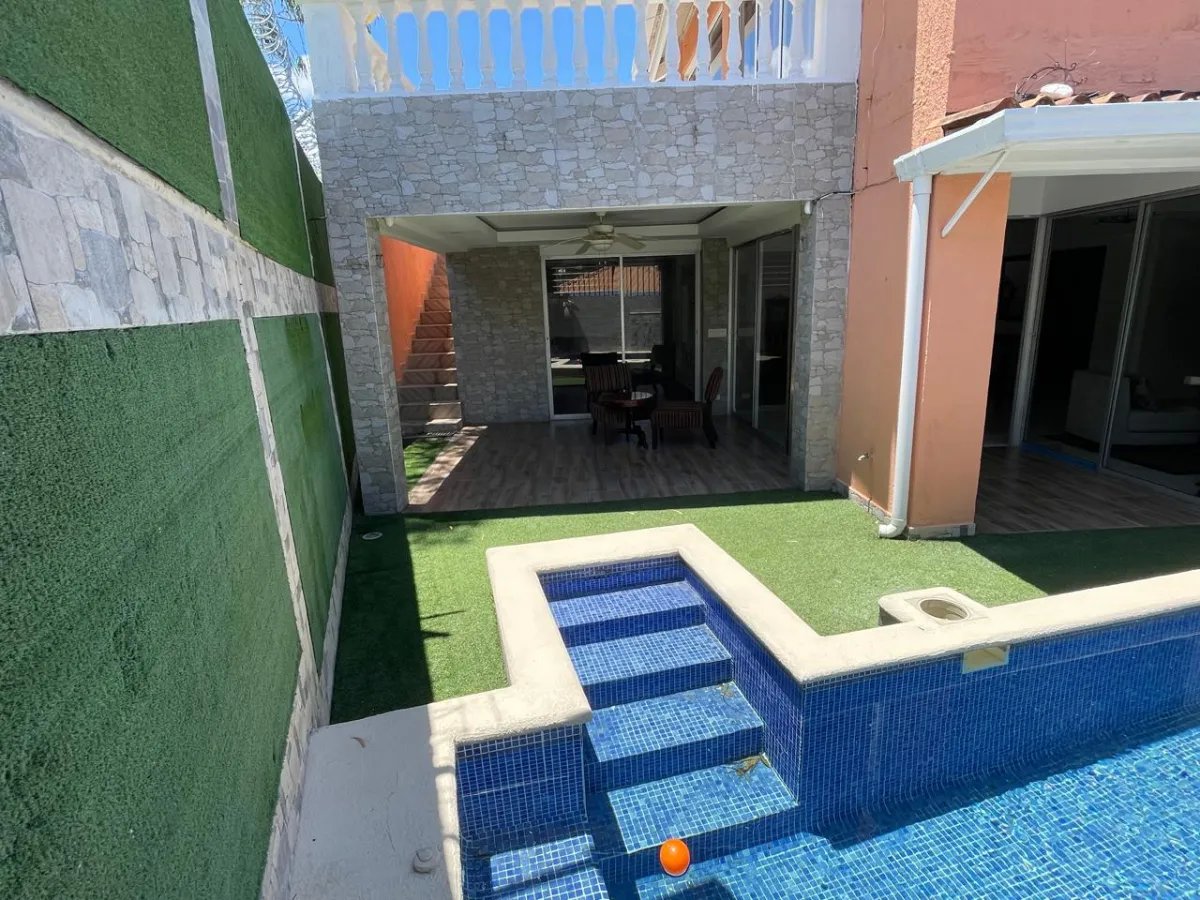 Luxury 480m² Home in El Bosque, Doral – Move-In Ready!