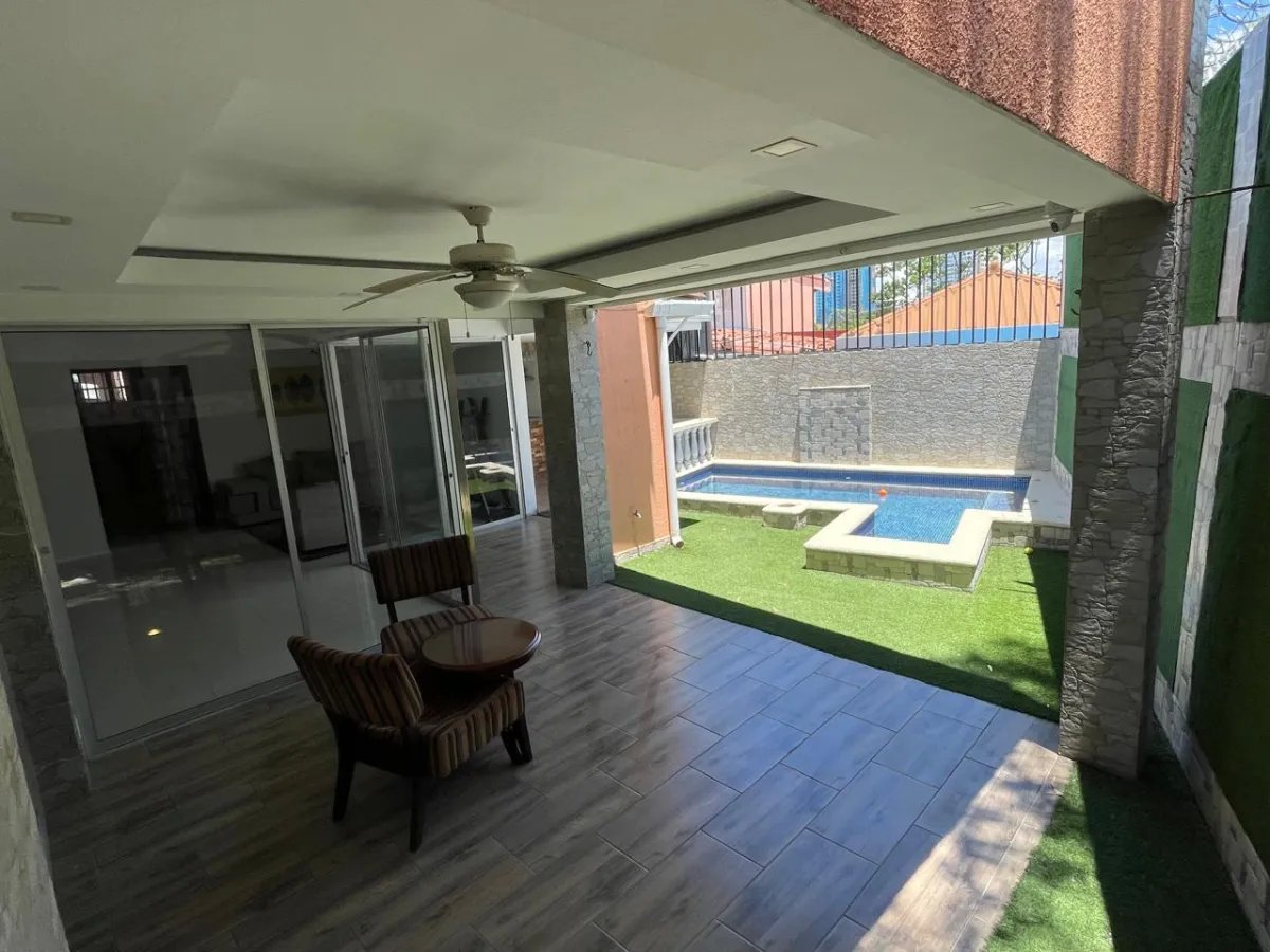 Luxury 480m² Home in El Bosque, Doral – Move-In Ready!