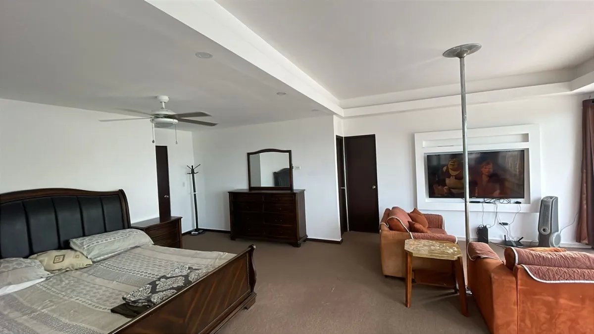 Luxury 480m² Home in El Bosque, Doral – Move-In Ready!