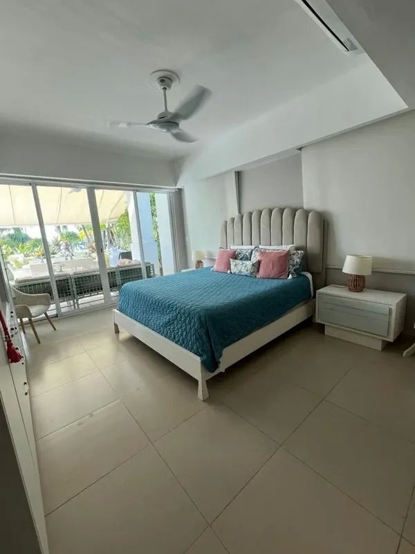 Exclusivo Apartamento Planta Baja en Bijao  1era Línea de Playa  Piscina y Jardín Privado