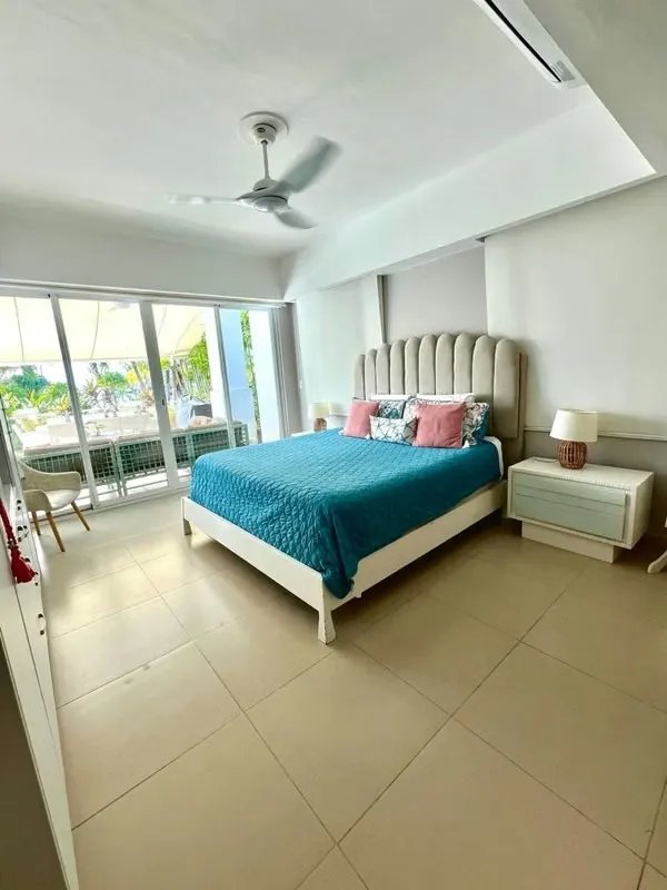 Exclusivo Apartamento Planta Baja en Bijao  1era Línea de Playa  Piscina y Jardín Privado