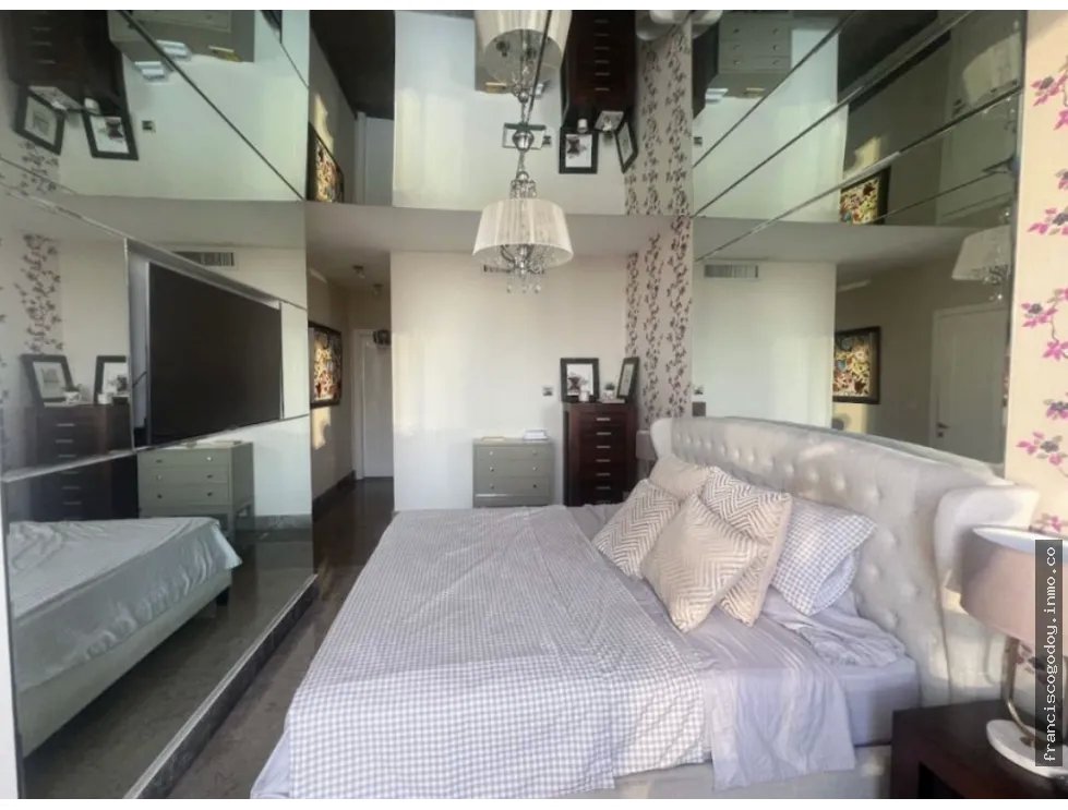 Apartamento en Venta en Avenida Balboa