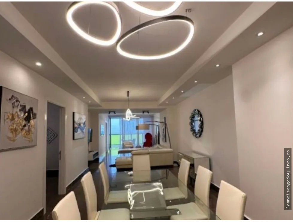 Apartamento en Venta en Avenida Balboa