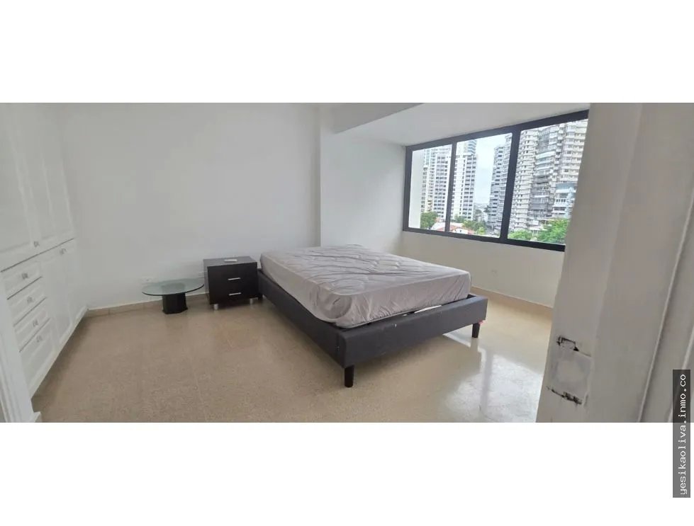 Venta y Alquiler de apartamento en Paitilla