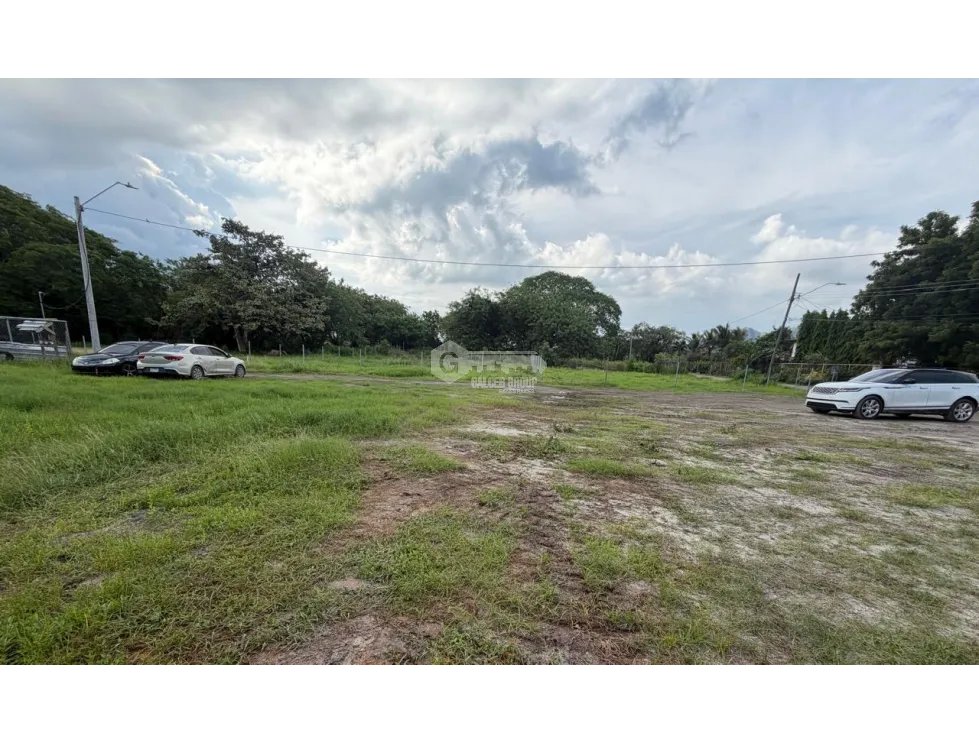 GORGONA / PLAYA MALIBU / 550M / FLAT LAND / 1 MINUTE FROM BEACH