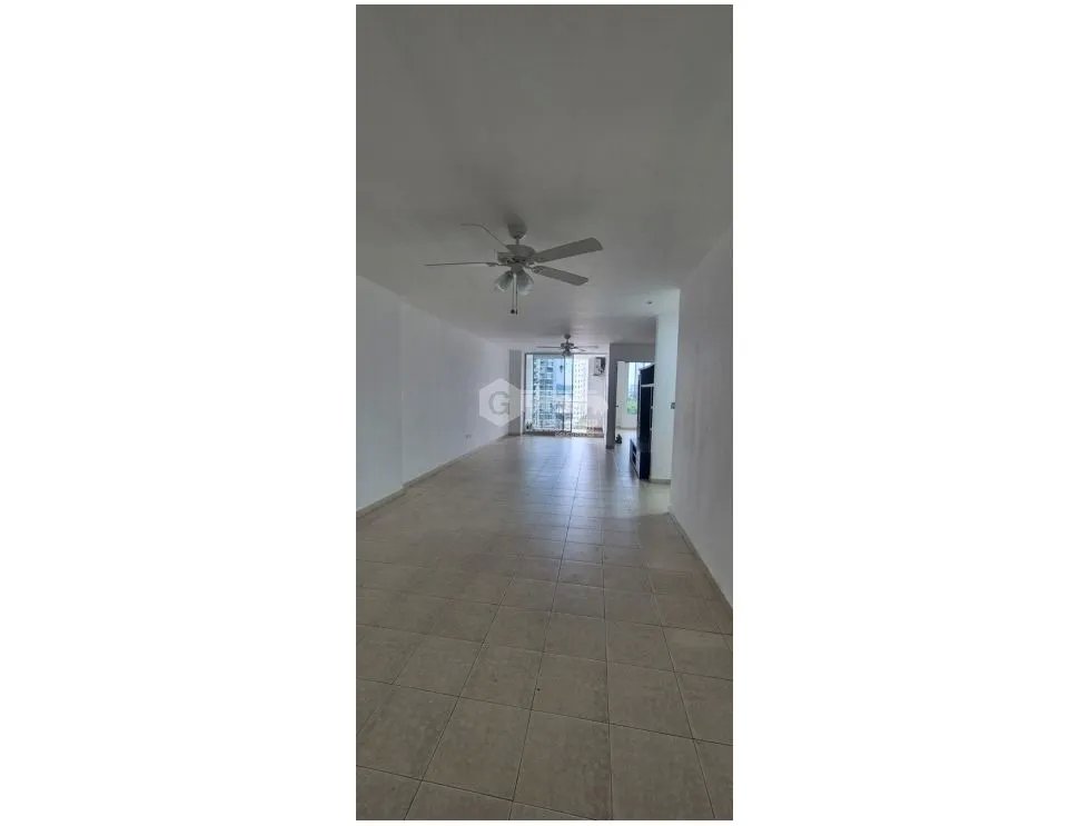 VIA  ARGENTINA / PLAZA 77 / 123M / 3 HABITACION / 2 PARKING / BALCON