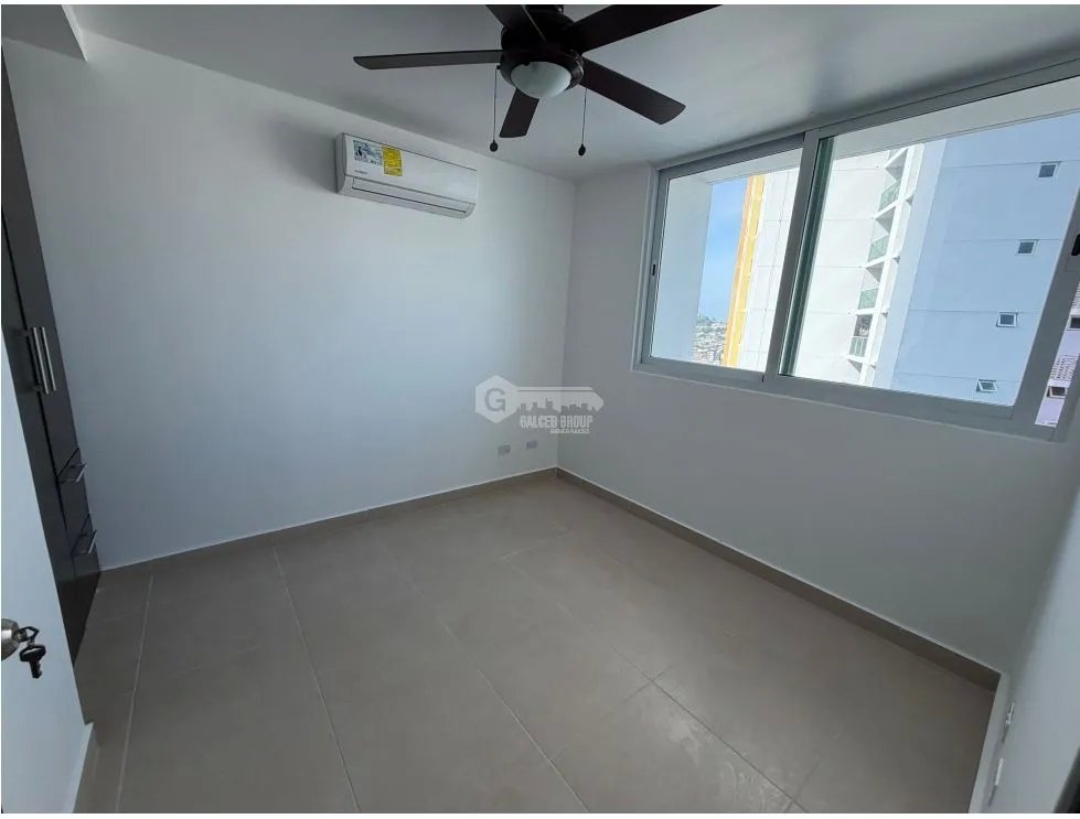 SPACIOUS APARTMENT FOR SALE CONDADO DEL REY KINGS PARK 85M WITH BALCONY