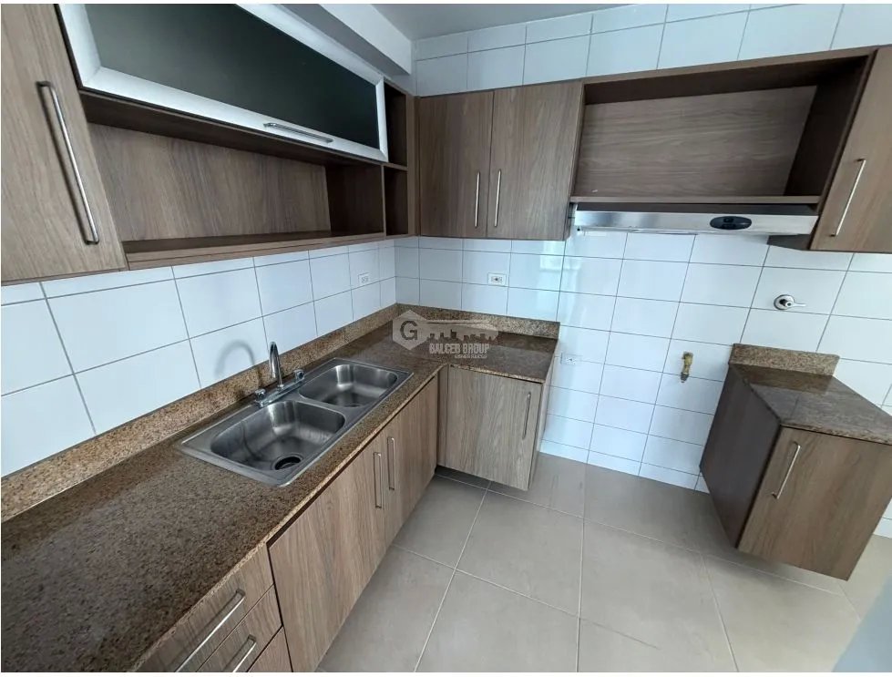 CONDADO DEL REY / KINGS PARK / 85M / 2 BEDROOM / 2 BATHROOM / BALCONY