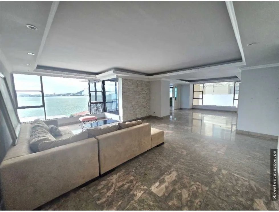 Venta de apartamento en el PH MARESIAS, Paitilla