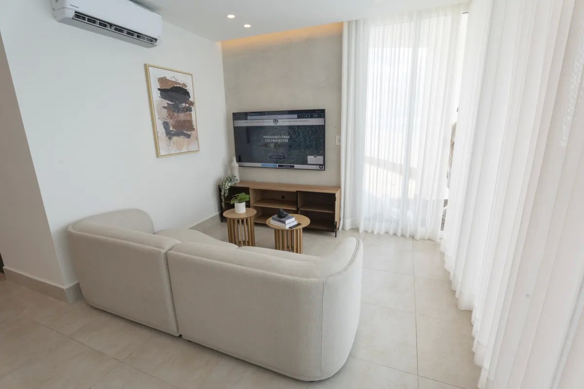 ¡Frente al Mar! Apartamento en Ocean Waves, Playa Malibú (97m²) – $250,000