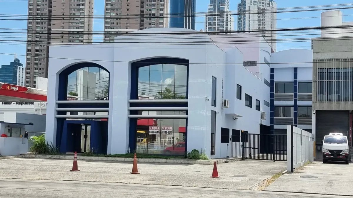 Edificio Corporativo con Ofi-Bodega de 1,500 m² Costa del Este  Av. Centenario