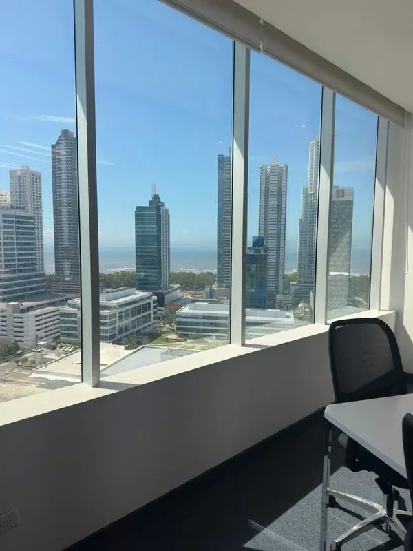Oficina Premium 795 m² en Venta Costa del Este PH Plaza del Este Certificación LEED Gold