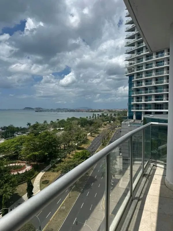 Espectacular Apto de 193 m² en Avenida Balboa Vista Panorámica