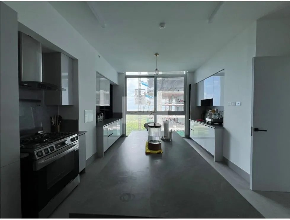 LUXURY APARTMENT FOR SALE AT THE IVY – SANTA MARÍA
