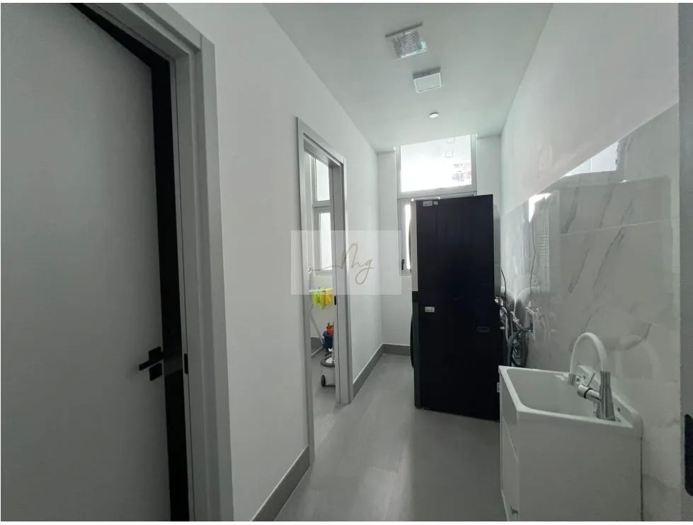 LUXURY APARTMENT FOR SALE AT THE IVY – SANTA MARÍA