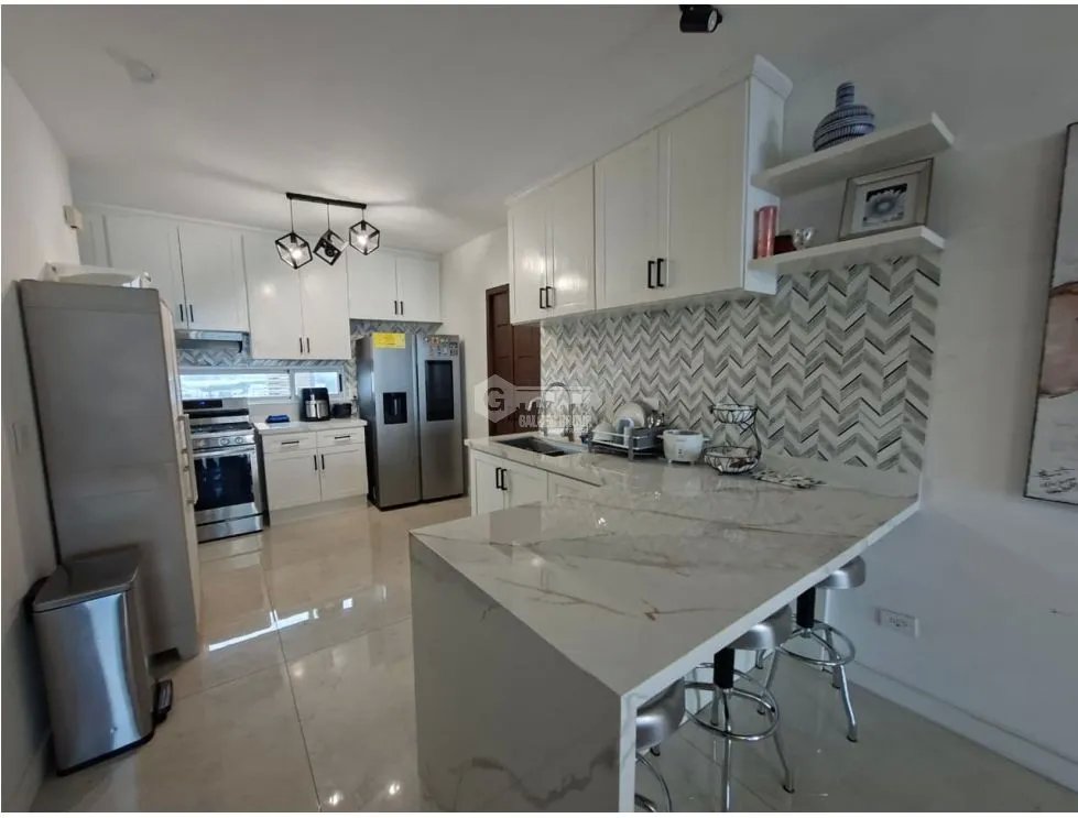 FOR RENT APARTMENT AVE. BALBOA H2O ON THE OCEAN 96M FURNISHED