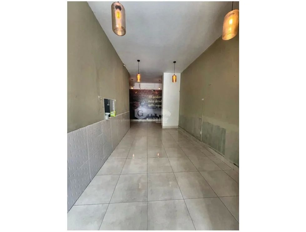 COMMERCIAL SPACE / PUEBLO NUEVO / ATLAS LA PULIDA / 79M / GROUND FLOOR / HIGH VISIBILITY