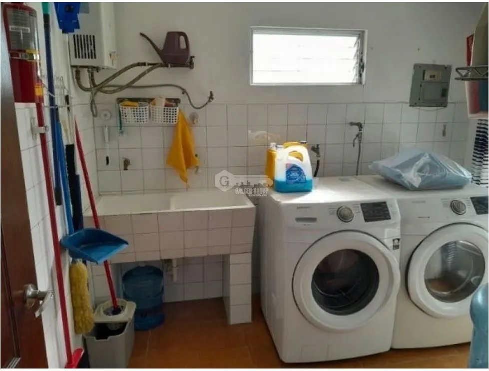 House for Sale in Betania Club X, 1,100M², 4 Bedrooms, 1R4 Zoning