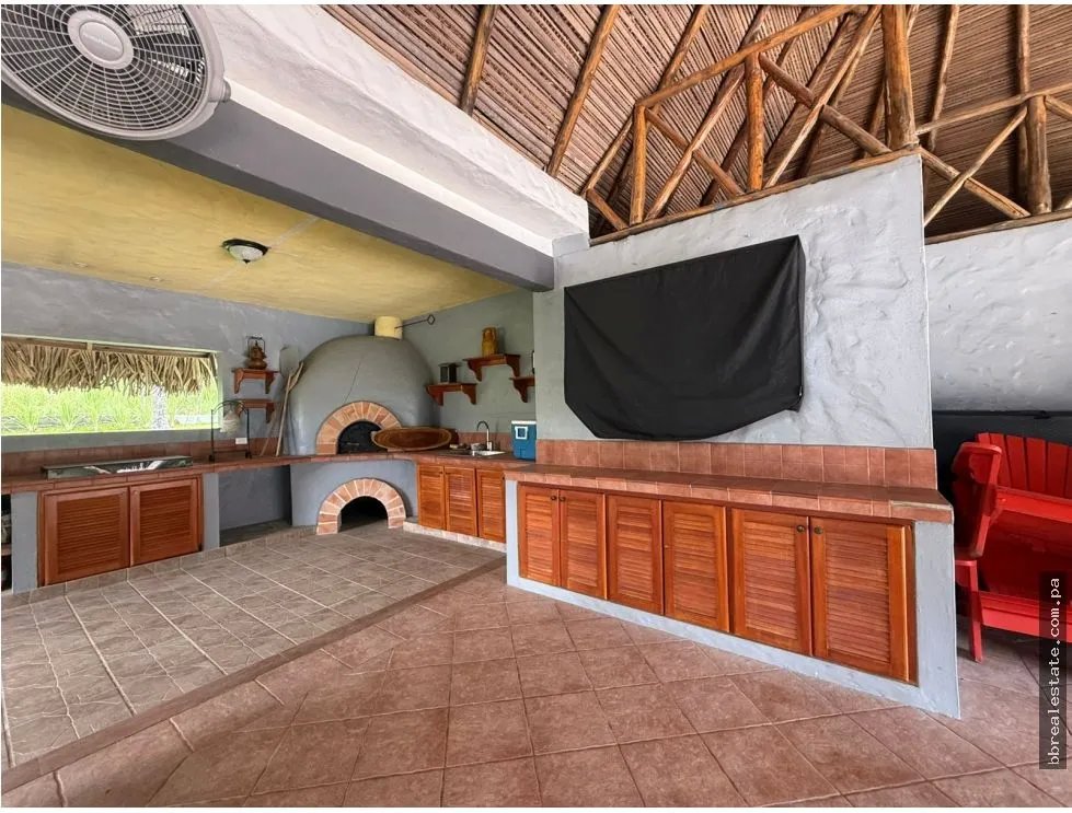 Sale of House at Coronado Golf Club, Coronado Beach