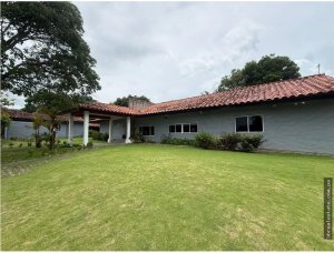 Sale of House at Coronado Golf Club, Coronado Beach