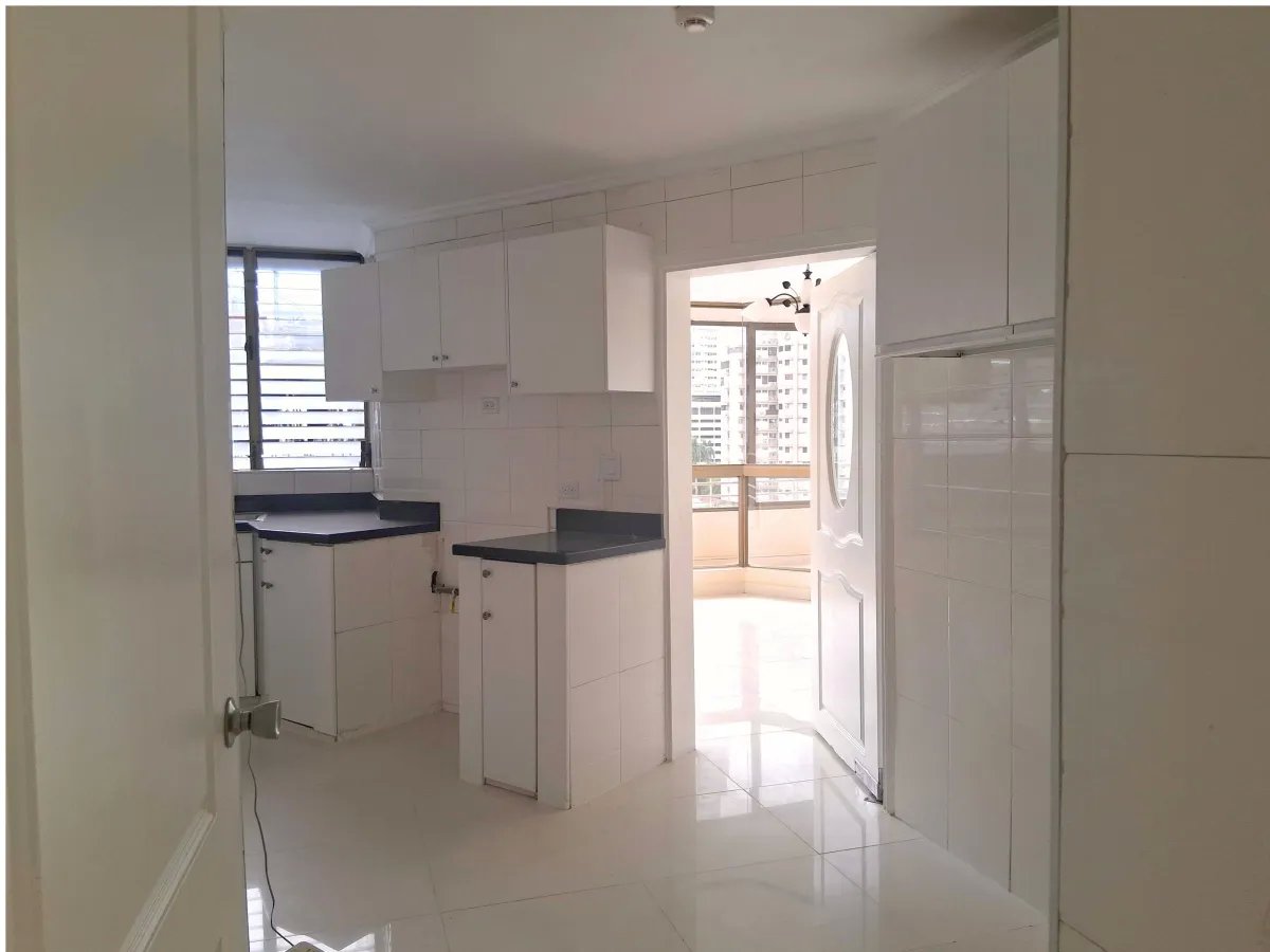 Apartamento a la venta en Tower One, Avenida Balboa