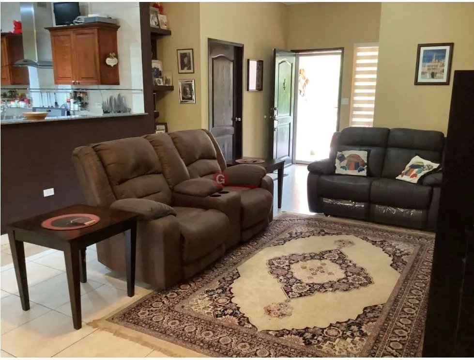 MARIA CHIQUITA / SAN MARINO OCEANFRONT / 1408m2 / 3 BEDROOMS
