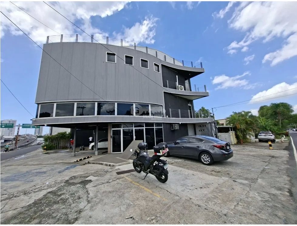 FOR RENT: COMMERCIAL SPACE PARQUE LEFEVRE 140M² 2 BATHROOMS WITH AIR C...