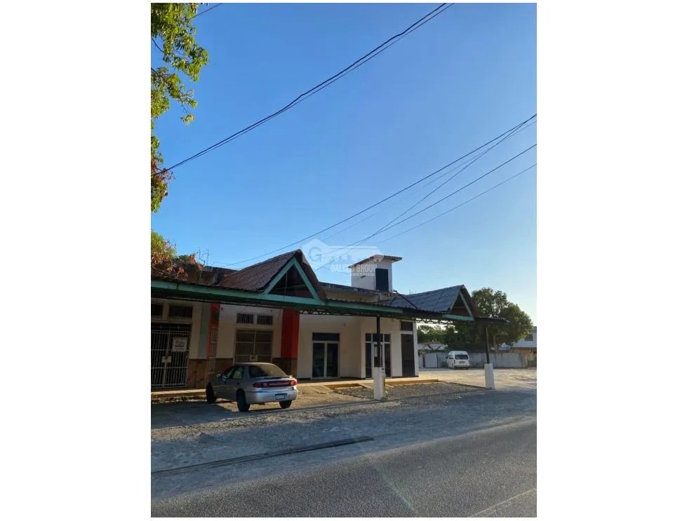 SE VENDE EDIFICIO COMERCIAL 1065M EN PENONOME CON 3 LOCALES Y DEPOSITO