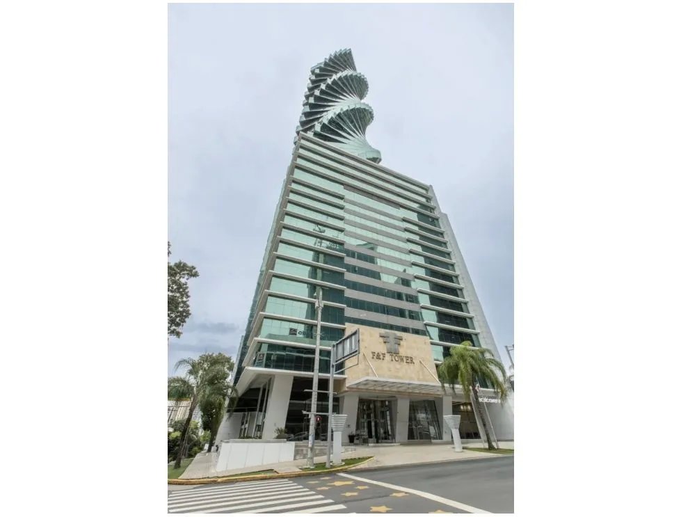 Alquiler de Oficina en F&F Tower calle 50 | 156m2