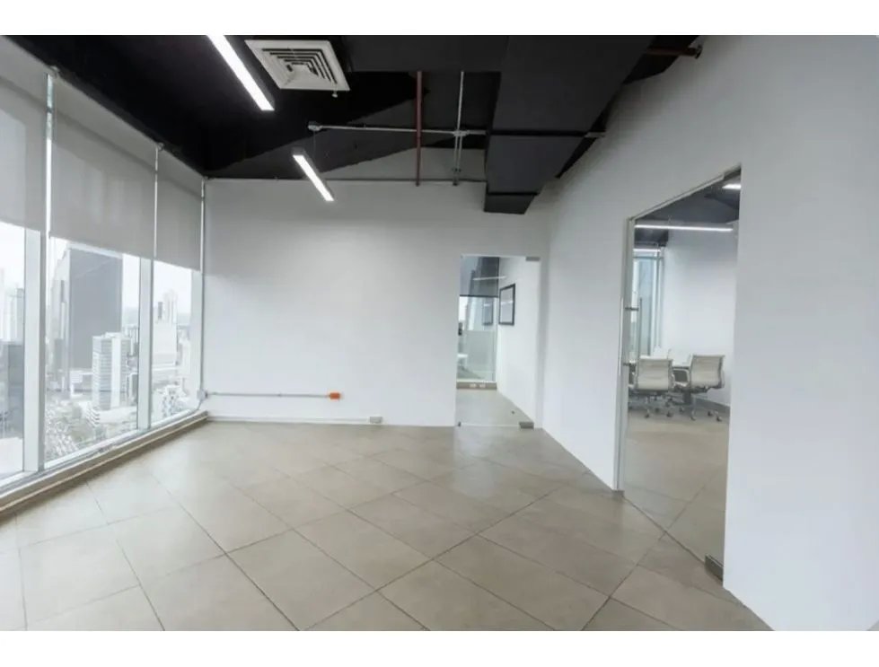 Alquiler de Oficina en F&F Tower calle 50 | 156m2
