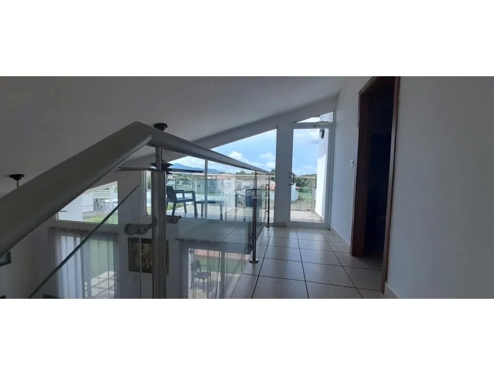 GORGONA / PLAYA MALIBU / 861M2 / 3 BEDROOMS / POOL / 2 LEVELS