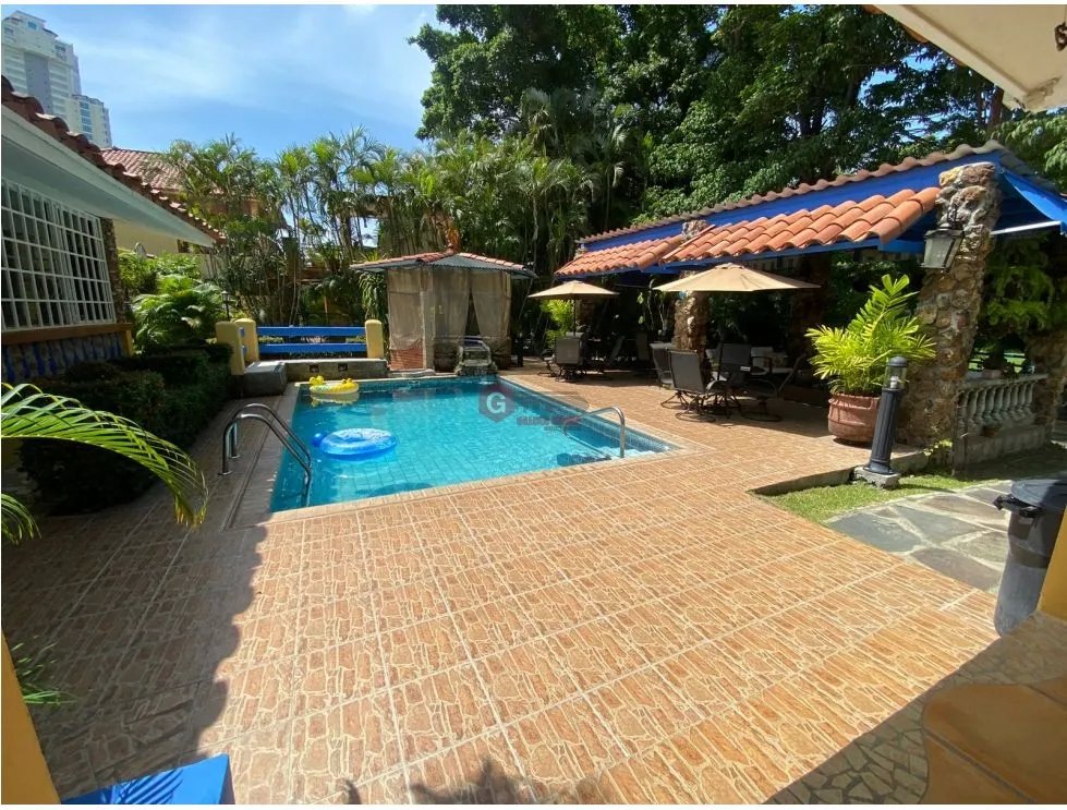 CORONADO / CLUB DE GOLF / 6HABITACIONES / 1600 M2 / PISCINA