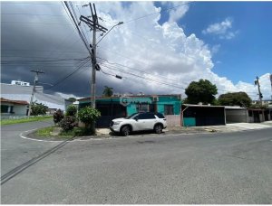 PARQUE LEFEVRE / 4TH STREET / 130M / 3 BEDROOMS / 2 BATHROOMS / CORNER LOT