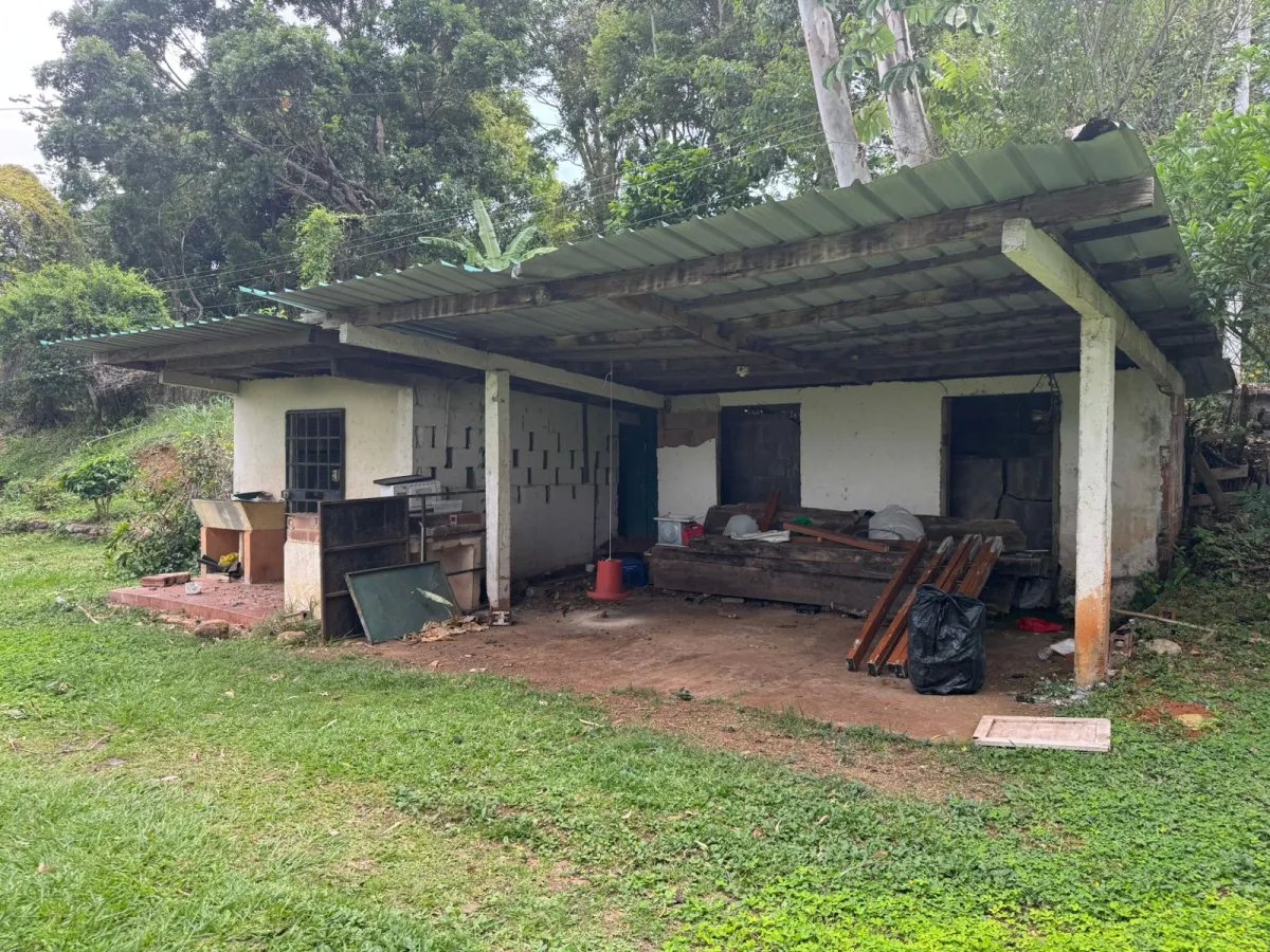 Casa en Venta en el Centro de Santa Fe, Veraguas – 1,899.55 m²