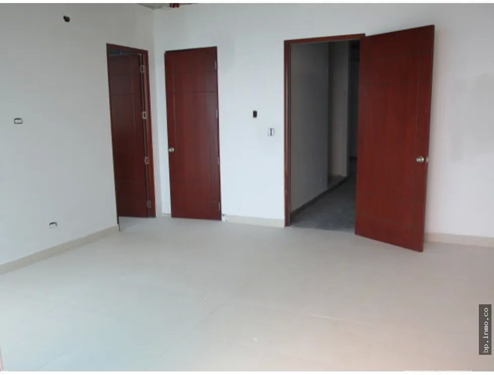 APARTAMENTO A LA VENTA EN PACIFIC VILLAGE
