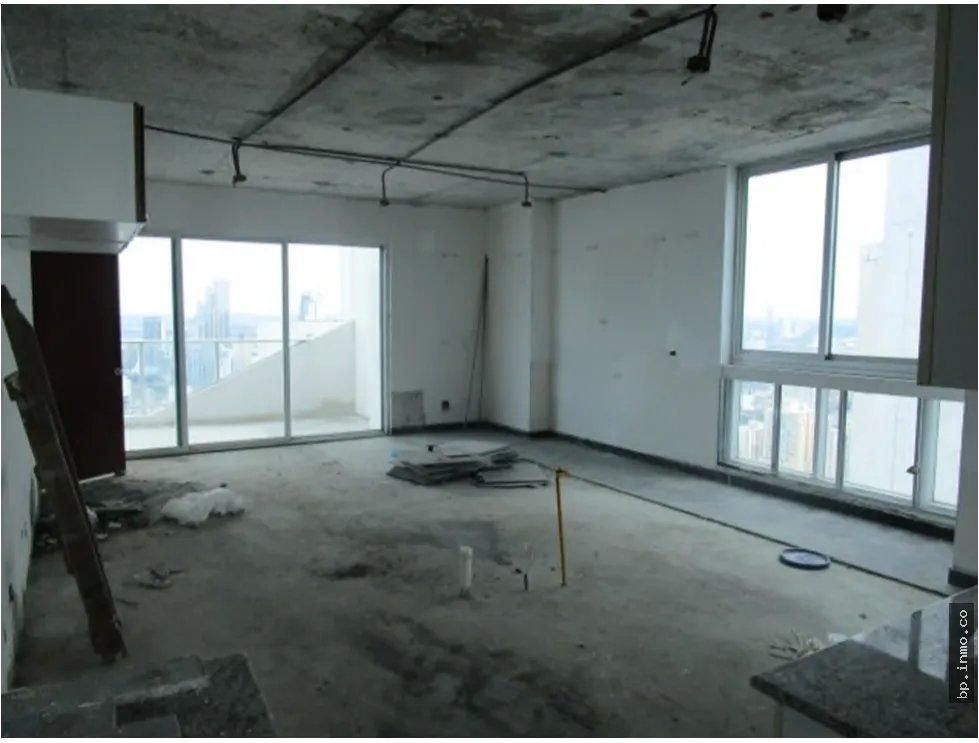 APARTAMENTO A LA VENTA EN PACIFIC VILLAGE