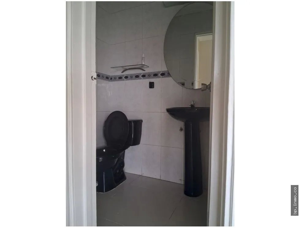 SE VENDE APARTAMENTO EN BELLA VISTA