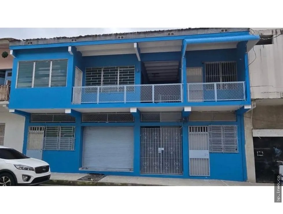 EDIFICIO EN CASCO VIEJO DISPONIBLE
