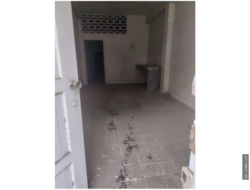 EDIFICIO EN CASCO VIEJO DISPONIBLE