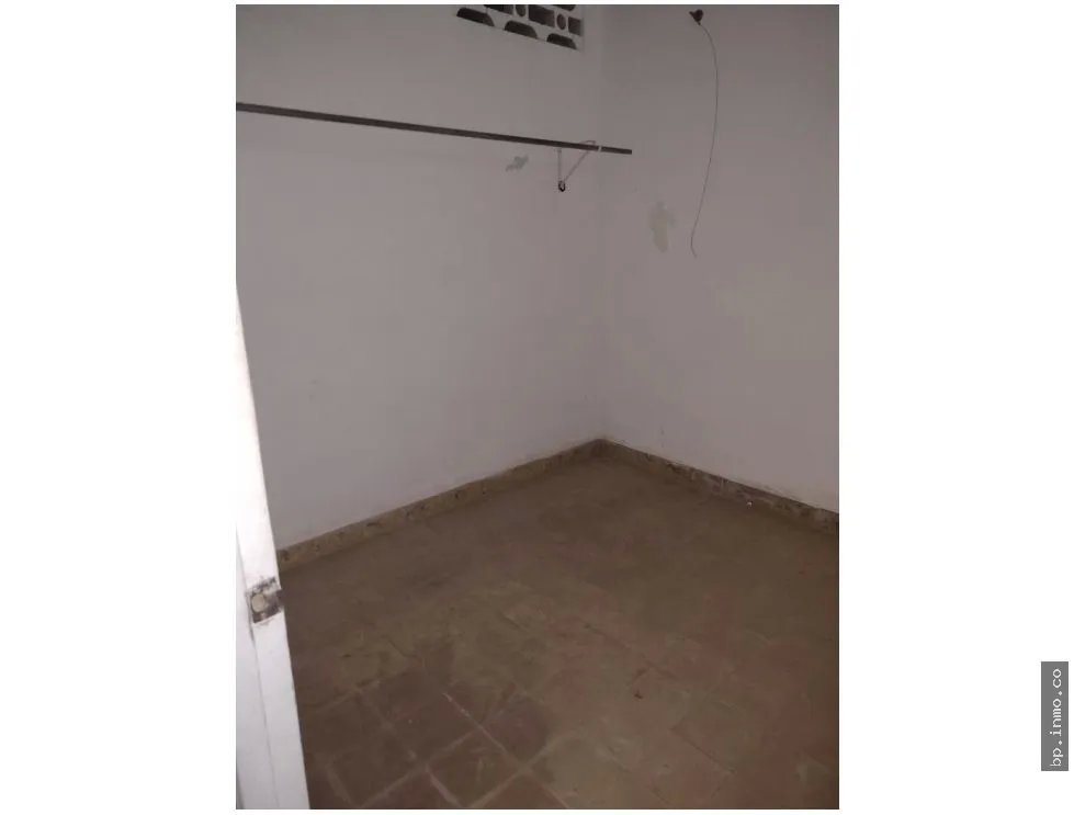 EDIFICIO EN CASCO VIEJO DISPONIBLE