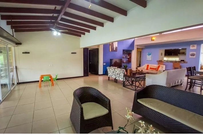 Se vende casa en Río Hato, Coclé