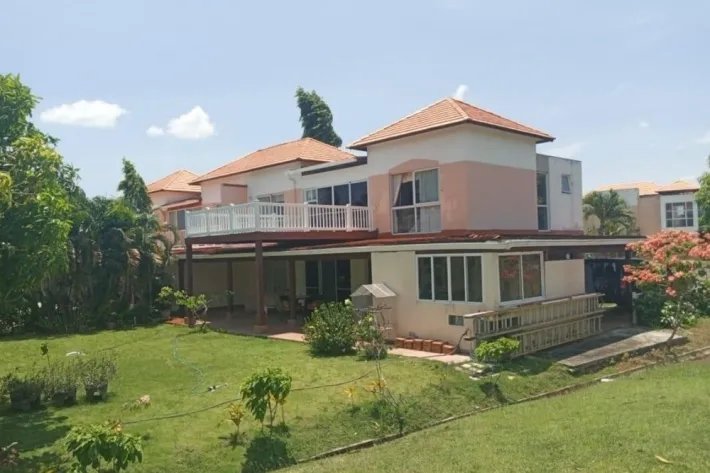 Venta de casa en Villas de Decameron, Río Hato