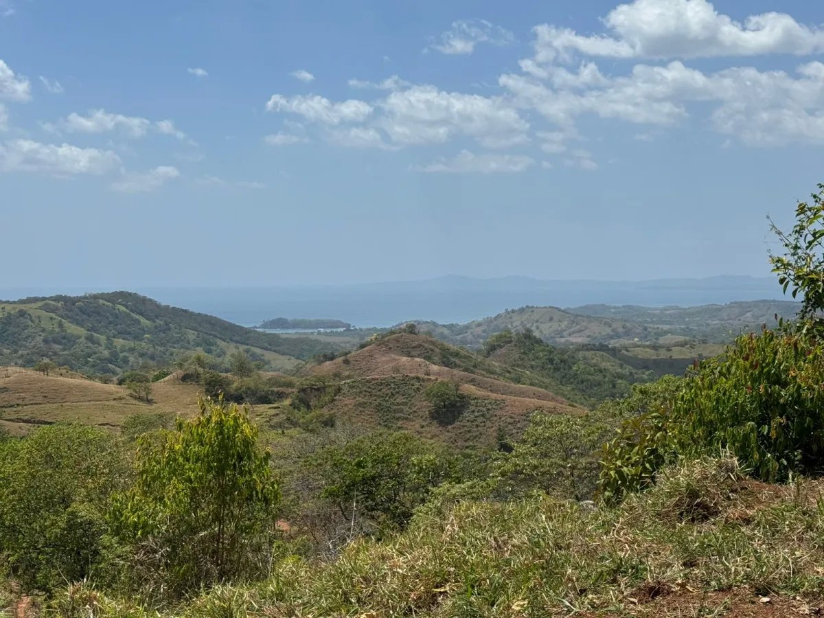 37 Hectáreas con Vista al Mar y Montañas – Filipinas, Quebro, Veraguas