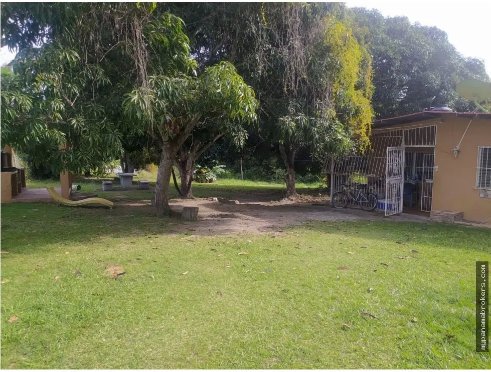 Land Las Guias de Oriente