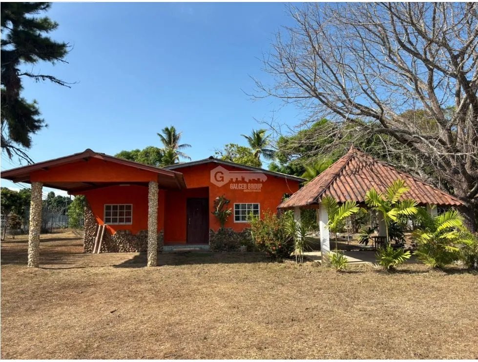 COCLE / SEA CLIFF / 1400M / 2 BEDROOM / 2 BATHROOM / ROADFRONT / AG