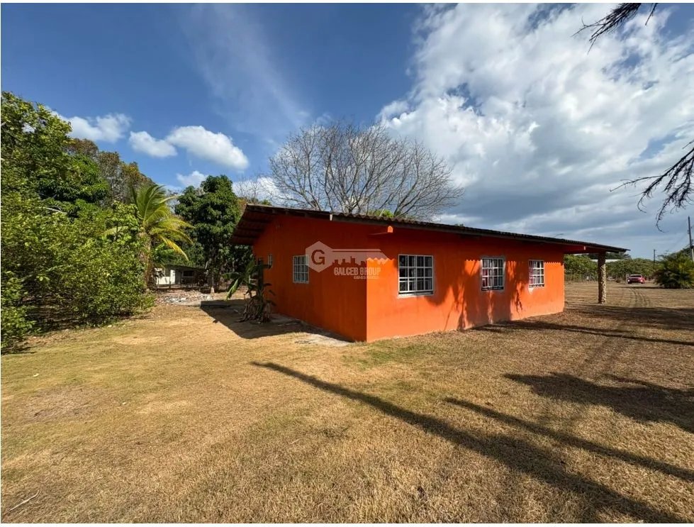 COCLE / SEA CLIFF / 1400M / 2 BEDROOM / 2 BATHROOM / ROADFRONT / AG