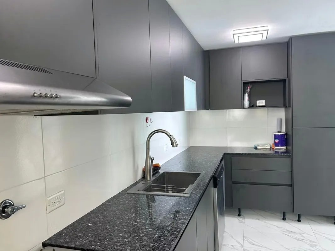 NET APARTMENT IN SAN FRANCISCO PH TERRAWIND - WHITE LINE