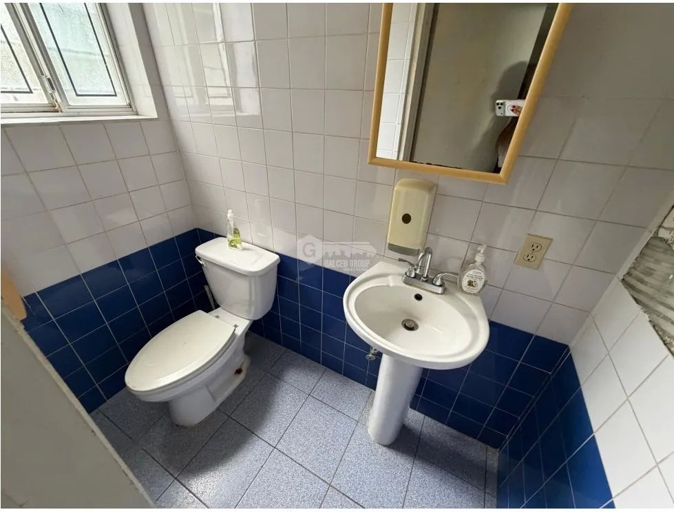 SE VENDE OFICINA ANCON BALBOA LA BOCA 260M AIRE ACONDICIONADO DUPLEX