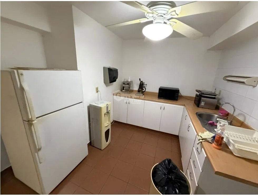 SE VENDE OFICINA ANCON BALBOA LA BOCA 260M AIRE ACONDICIONADO DUPLEX