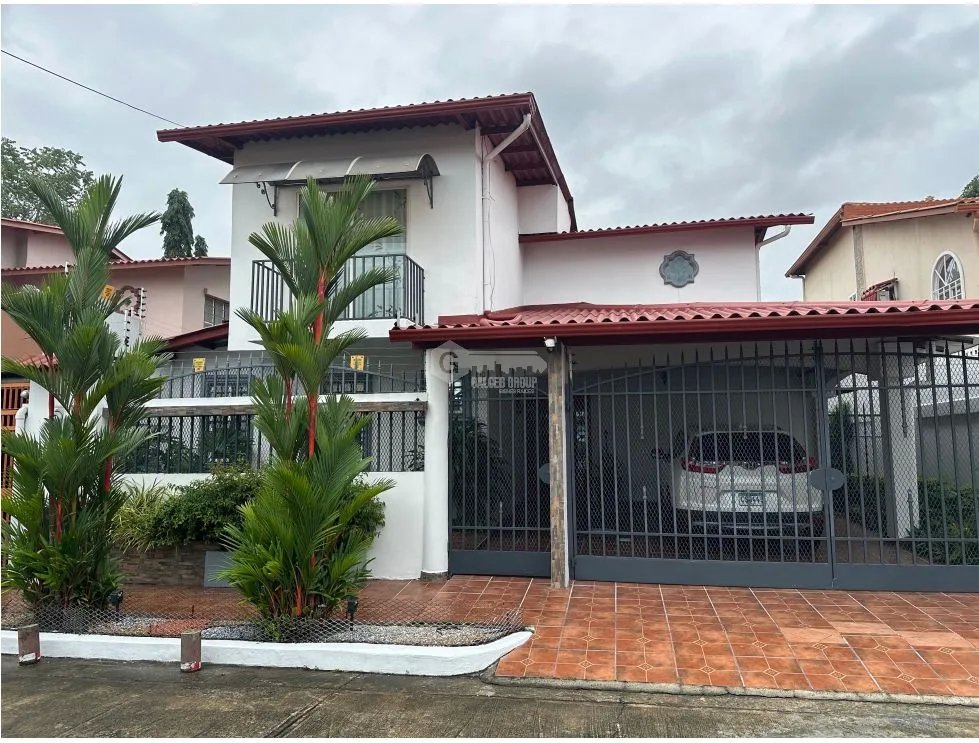 SE VENDE CASA VILLA ZAITA RESIDENCIAL PORTOFINO 264M 4 HABITACIONES